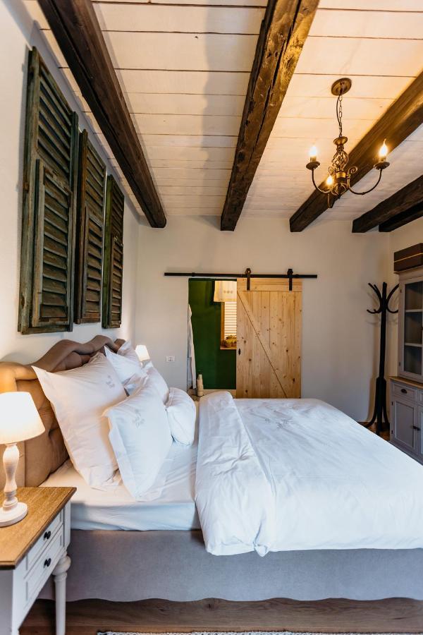 Anna Draga Hotell Colun Exteriör bild